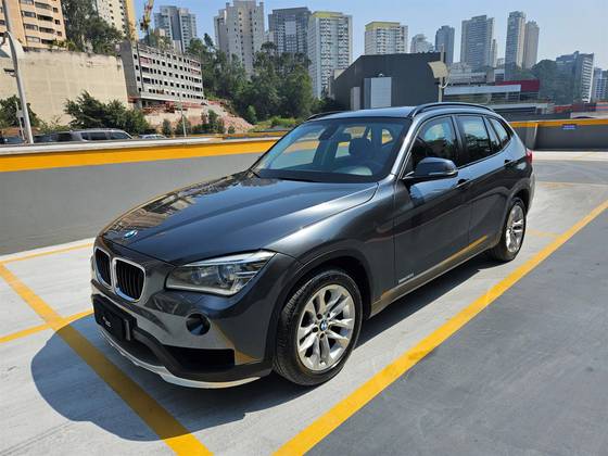BMW X1 2.0 16V TURBO ACTIVEFLEX SDRIVE20I 4P AUTOMÁTICO